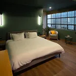 Casa Ann Loft Eames